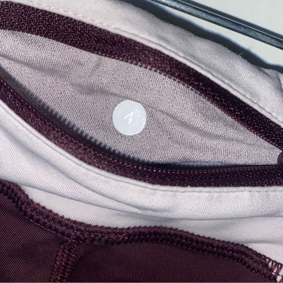 LuLuLemon workout cropped leggings - Picture 4 of 4